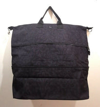 Load image into Gallery viewer, Thirty One Expand a tote day extender Beach Utility bag 31 gift in Black Parisian Pop