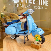 Load image into Gallery viewer, 1106PCS MOC Technic Vespa 125 Motorcycle Motor Bike Model Toy Building Block Brick Gift Kids Compatible Lego