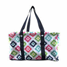 Load image into Gallery viewer, Thirty one Large Utility Tote Beach Picnic Laundry Basket Bag 31 Gift in Candy Corner
