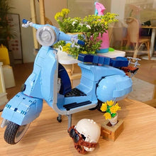 Load image into Gallery viewer, 1106PCS MOC Technic Vespa 125 Motorcycle Motor Bike Model Toy Building Block Brick Gift Kids Compatible Lego