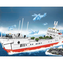 Load image into Gallery viewer, 1735PCS Military WW2 NAVY Yuting Type 072A Class Tank Landing Ship Figure Model Toy Building Block Brick Gift Kids Compatible Lego