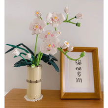 Load image into Gallery viewer, 588PCS MOC Phalaenopsid Butterfly Orchid Flower Floral Model Toy Building Block Brick Gift Kids Compatible Lego Display With Vase