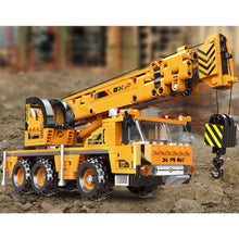 Load image into Gallery viewer, 657PCS MOC Technic City Construction Crane Figure Model Toy Building Block Brick Gift Kids DIY Compatible Lego