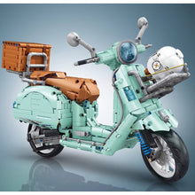 Load image into Gallery viewer, 1828PCS MOC Technic Speed Green Vespa 300 Vintage Classic Motorcycle Motor Bike Model Toy Building Block Brick Gift Kids DIY Compatible Lego 1:5