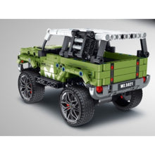 Load image into Gallery viewer, 568PCS MOC Technic Speed Pull Back Defender SUV Off Road Vehcile Car Model Toy Building Block Brick Gift Kids DIY Compatible Lego