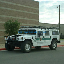 Load image into Gallery viewer, 1:64 596Model CBP Hummer H1 SUV Off Road Sports Model Diecast Metal Car New Collection
