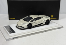 Load image into Gallery viewer, Onemodel 1:64 Pearl White LP610 Huracan LB Sports Model Diecast Resin Car New Collection
