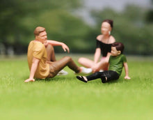 Load image into Gallery viewer, 1:64 Painted Figure Model Miniature Resin Diorama Sand Family Dad Mom Boy KId New Collection
