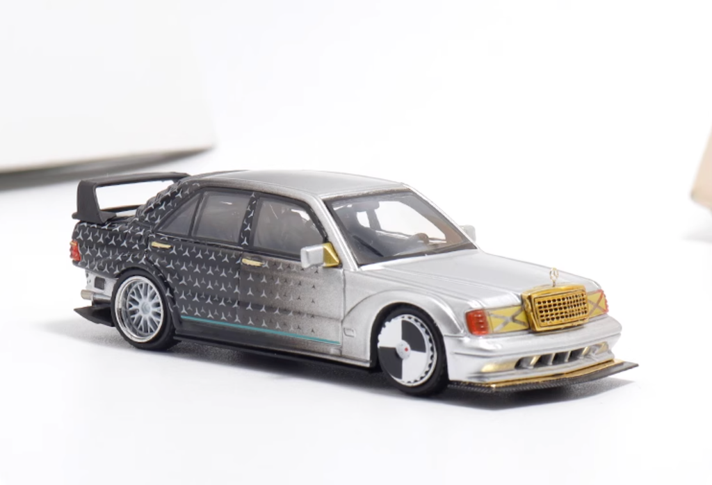 DCM 1:64 Silver 190E W201 EVO Sedan Racing Sports Model Diecast Metal Car New Collection