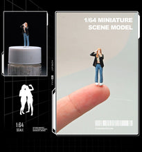 Load image into Gallery viewer, 1:64 Painted Figure Mini Model Miniature Resin Diorama Sand Taking Picture Girl New Scene
