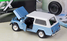Load image into Gallery viewer, WELLY 1:24 1967 Jeepster Commando Station Wagon Model Diecast Metal Car New
