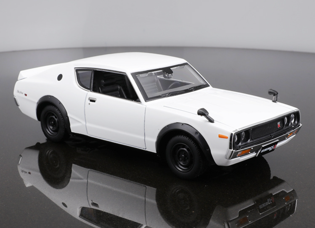 Maisto 1:24 JDM White 1973 Skyline 2000 GTR Sport Model Toy Diecast Metal Car