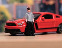 Load image into Gallery viewer, 1:64 Painted Figure Model Miniature Resin Diorama Sand Cool Boy With Sunglasses
