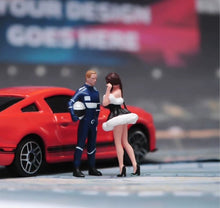 Load image into Gallery viewer, 1:24 Painted Figure Model Miniature Resin Diorama  Sand Racer Man Beauty Set
