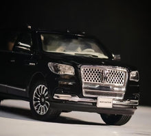 Load image into Gallery viewer, WTX 1:64 Black Navigator L Full Sized SUV Sports Model Diecast Metal Car New Collection
