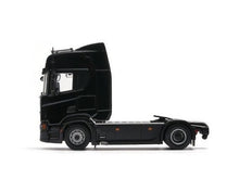 Load image into Gallery viewer, Masdi 1:64 Black Scania R500 Truck Tractor Model Diecast Metal Car New Collection
