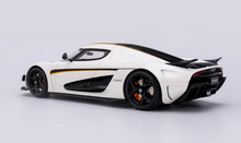 Load image into Gallery viewer, GTspirit 1:18 White 2018 REGERA Super Sports Model Diecast Resin Car New
