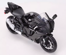 Load image into Gallery viewer, Maisto 1:12 Black 2021 YZF R1 Sports Bike Model Diecast Metal Motorcycle New Collection
