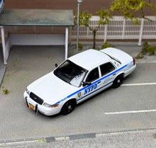 Load image into Gallery viewer, Rollin 1:64 White Highway Police CV CROWN VICTORIA Model Diecast Metal Car New Collection
