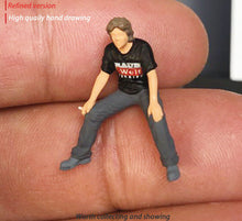 Load image into Gallery viewer, 1:64 Painted Figure Mini Model Miniature Resin Diorama Sofa Smoking Man Talking
