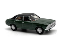 Load image into Gallery viewer, 1:76 Cortina MKIII Sedan Sports Classic Vintage Model Diecast Metal Car
