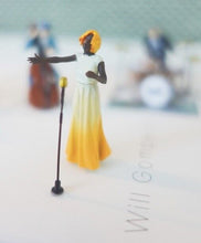 Load image into Gallery viewer, 1:64 Painted Figure Model Miniature Resin Diorama Sand Jazz Band Music Singer
