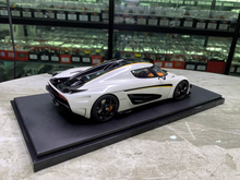 Load image into Gallery viewer, GTspirit 1:18 White 2018 REGERA Super Sports Model Diecast Resin Car New
