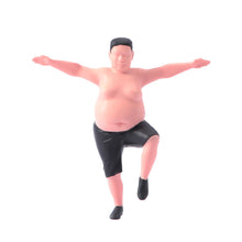 Load image into Gallery viewer, 1:24 Painted Figure Model Miniature Resin Diorama  Sand Fat Man Excercising
