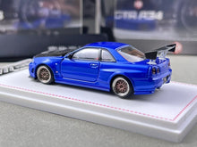 Load image into Gallery viewer, FH 1:64 Blue Carbon Skyline GTR R34 Z-Tune Sports Model Diecast Metal Car New Collection
