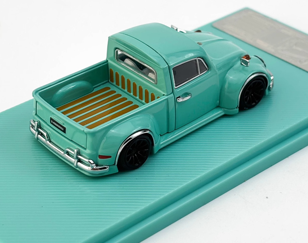 Liberty 1:64 VW Beetle Pickup Truck Sports Classic Model