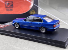 Load image into Gallery viewer, DCM 1:64 Blue E34 5-Series Sedan Classic Sports Model Diecast Metal Car New Collection
