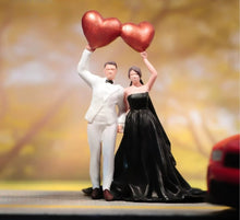 Load image into Gallery viewer, 1:64 Painted Figure Model Miniature Resin Diorama Toy Sand Wedding Couple Lovers
