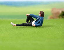 Load image into Gallery viewer, 1:24 Painted Figure Model Miniature Resin Diorama Sand Half Lying Sunglasses Man
