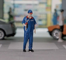 Load image into Gallery viewer, 1:64 Painted Figure Mini Model Miniature Resin Diorama Sand Refueling Worker Toy
