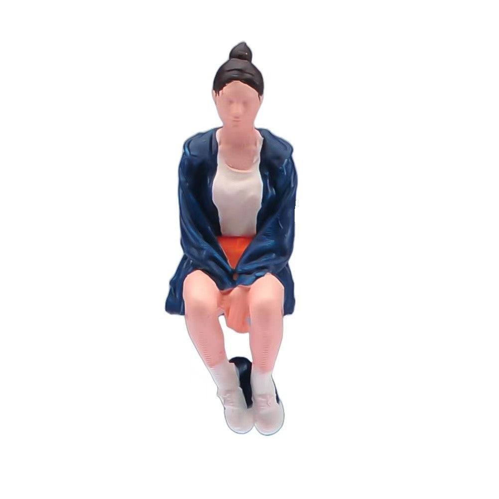 1:64 Painted Figure Model Miniature Resin Diorama Sand Sitting Casual Girl Lady