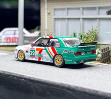 Load image into Gallery viewer, Moke 1:64 1992 Green M3 E30 MK1 #29 DTM Sports Model Diecast Metal Car New Collection
