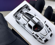 Load image into Gallery viewer, LMF 1:64 White Enzo Gemballa Figures Sports Open Model Diecast Metal Car New Collection

