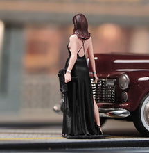 Load image into Gallery viewer, 1:64 Painted Figure Model Miniature Resin Diorama Scene Beauty Sexy Woman Killer
