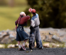 Load image into Gallery viewer, 1:64 Painted Figure Model Miniature Resin Sand Hip Hip Style Couple Man Girl
