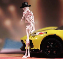 Load image into Gallery viewer, 1:64 Painted Figure Model Miniature Resin Diorama Sand Skeleton Skull Toy White Collection
