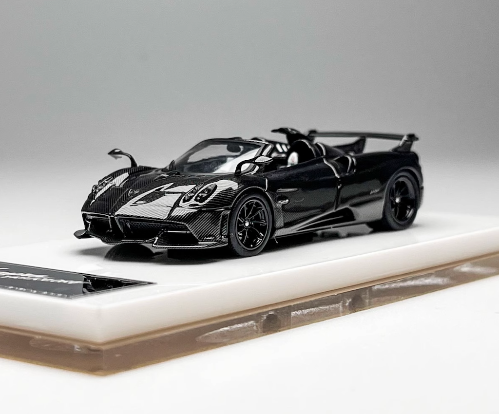 HH 1:64 Black Carbon Huayra Tricolore Convertible Model Diecast Metal Car New Collection