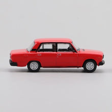 Load image into Gallery viewer, Perka 1:64 Red 1970 LADA 2105 Classic Vintage Model Diecast Metal Car New Collection
