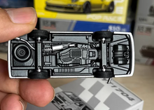 Load image into Gallery viewer, Masdi 1:64 2010 Silver Hiace Mini Van MPV Sports Model Diecast Metal Car New Collection
