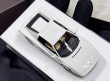 Load image into Gallery viewer, 1:64 CL White Testarossa Racing Sports Model Diecast Resin Car New Collection
