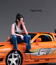 Load image into Gallery viewer, 1:24 Painted Figure Model Miniature Resin Diorama Mechanic Woman Repair Worker B
