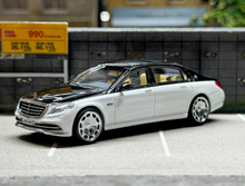 Load image into Gallery viewer, Master 1:64 Black White S650 X222 Luxury Sedan Model Diecast Metal Car New Collection
