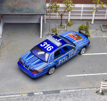 Load image into Gallery viewer, GOC 1:64 HEC Albuquerque Police Crown Victoria CV Model Diecast Metal Car New Collection
