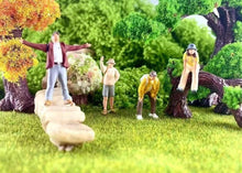 Load image into Gallery viewer, 1:64 Painted Figure Model Miniature Resin Diorama Sand Outdoor Hiking Sport Set
