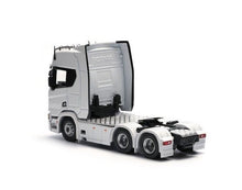 Load image into Gallery viewer, Masdi 1:64 White Scania R500 Truck Tractor Model Diecast Metal Car New Collection
