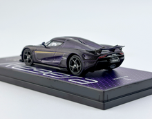 Load image into Gallery viewer, Tarmac 1:64 Purple Carbon Regera Limited Sports Model Diecast Metal Car New Collection
